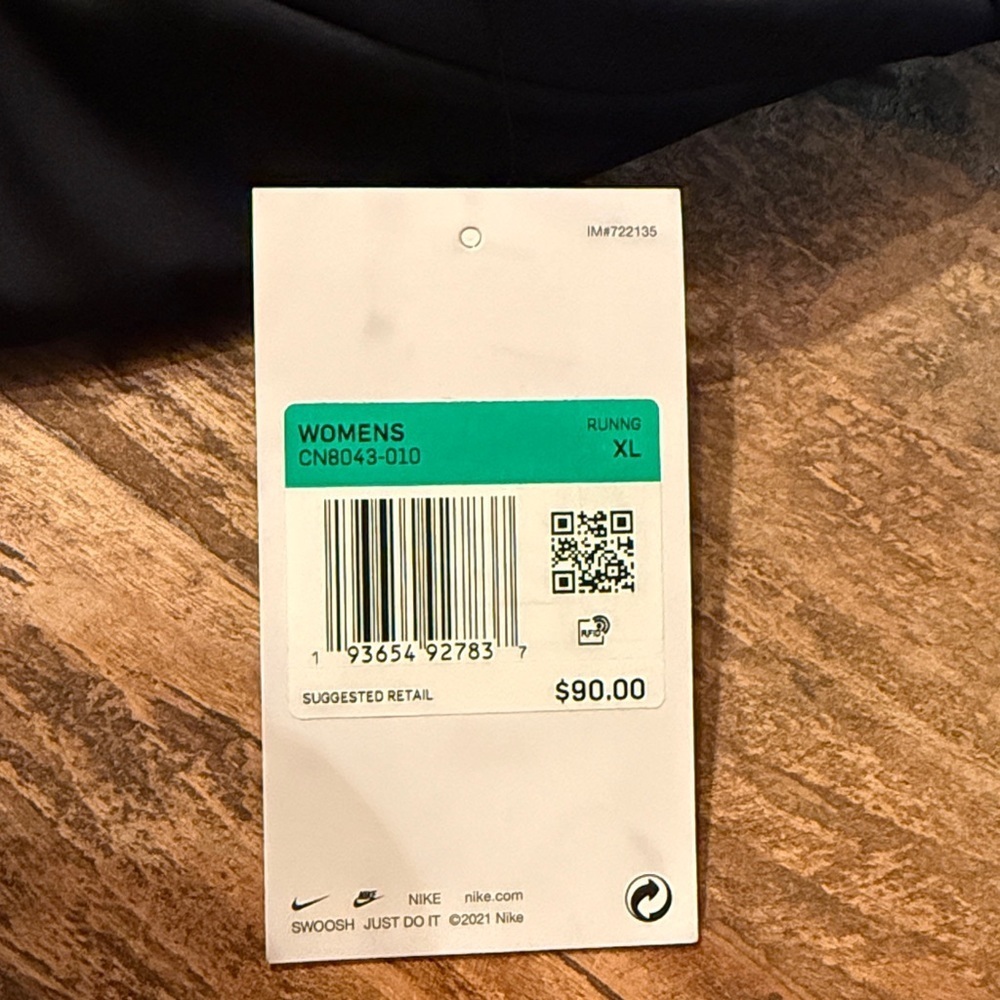 Nike Epic Luxe - Picture 2 of 2